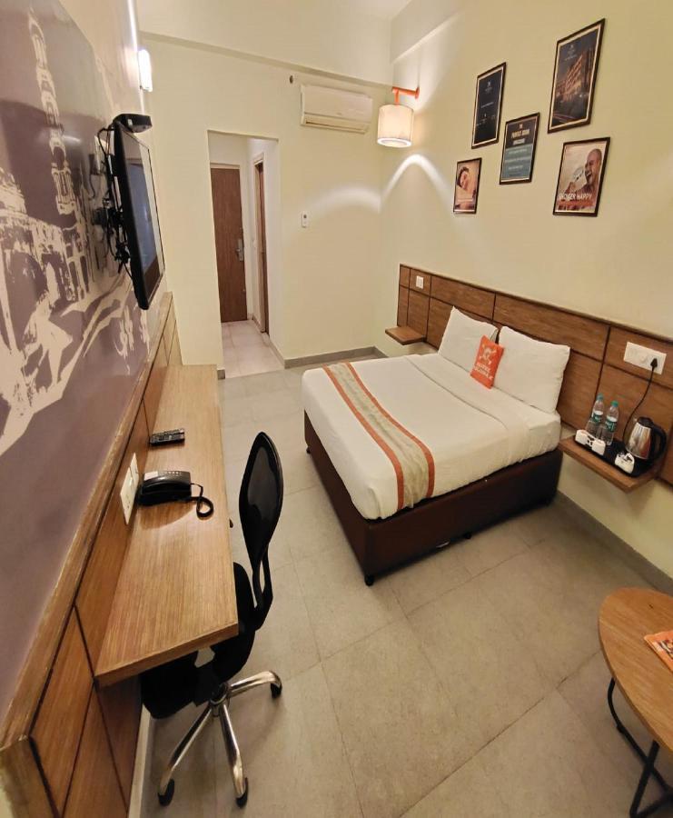 Hotel Polo Max Jabalpur Exterior foto