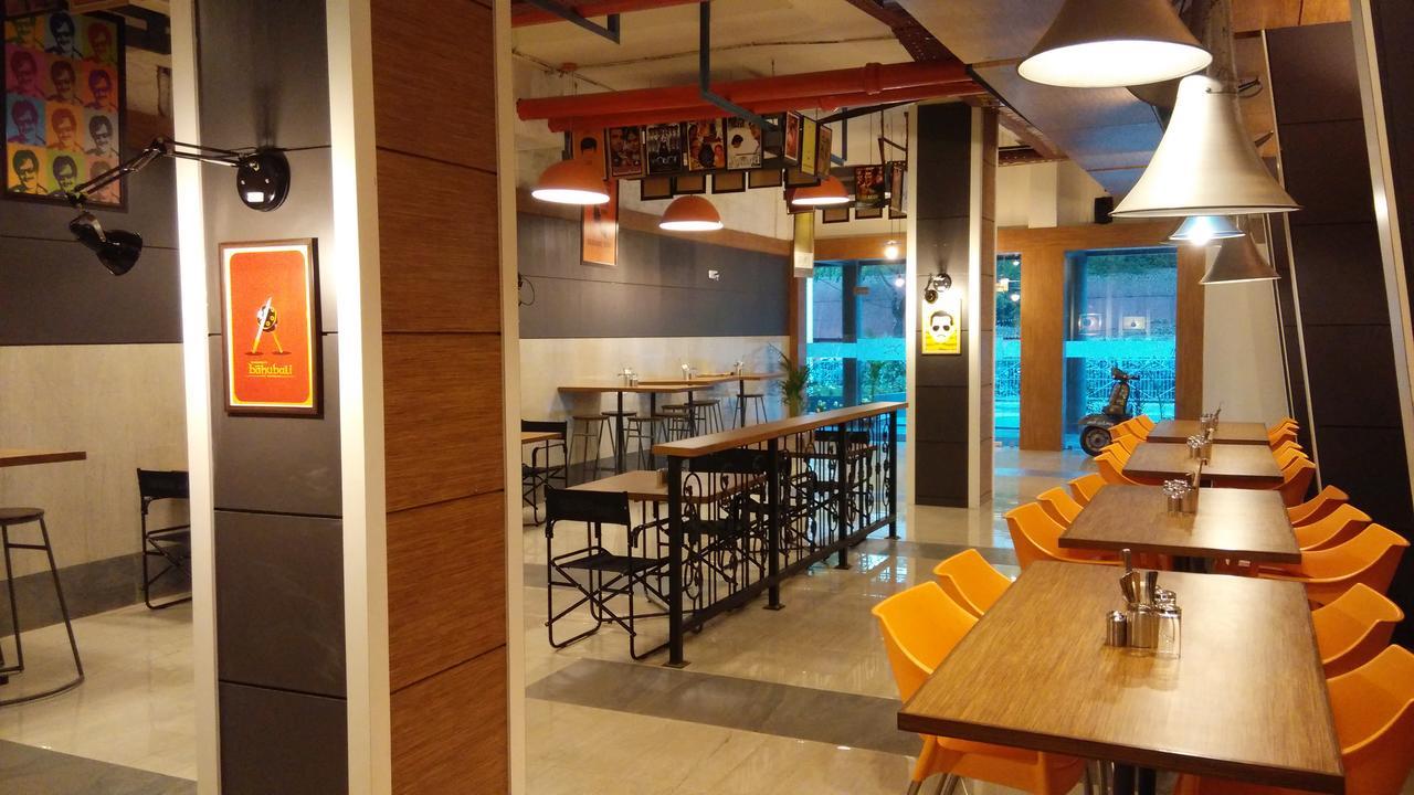 Hotel Polo Max Jabalpur Exterior foto